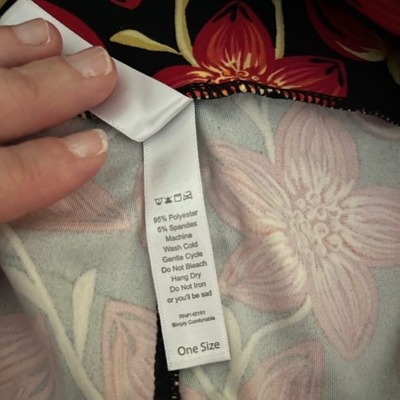 OS Lularoe Leggings - Picture 3 of 3